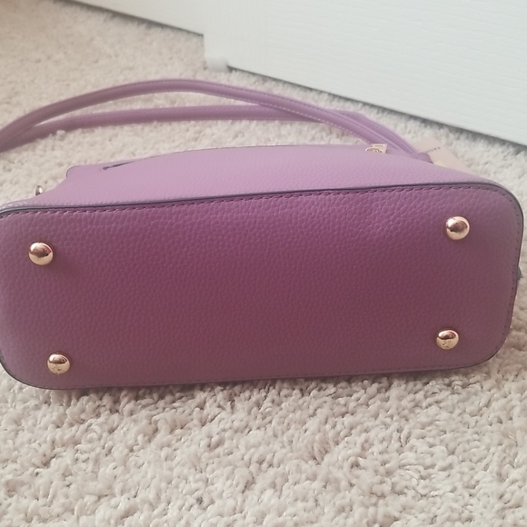 Handbag - Picture 5 of 7